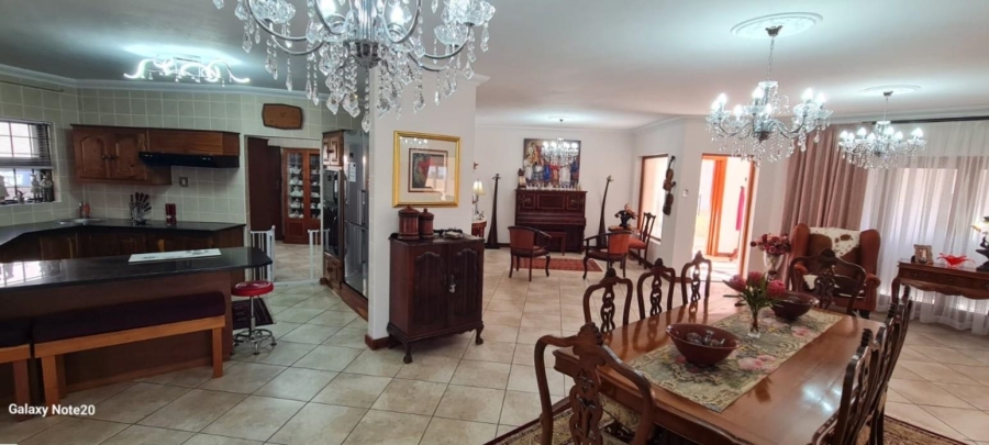 5 Bedroom Property for Sale in Noorsekloof Eastern Cape